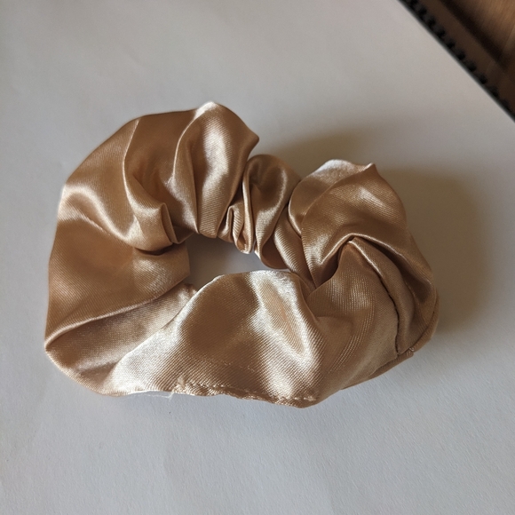 3-Piece Hair Accessories Set - Picture 10 of 11